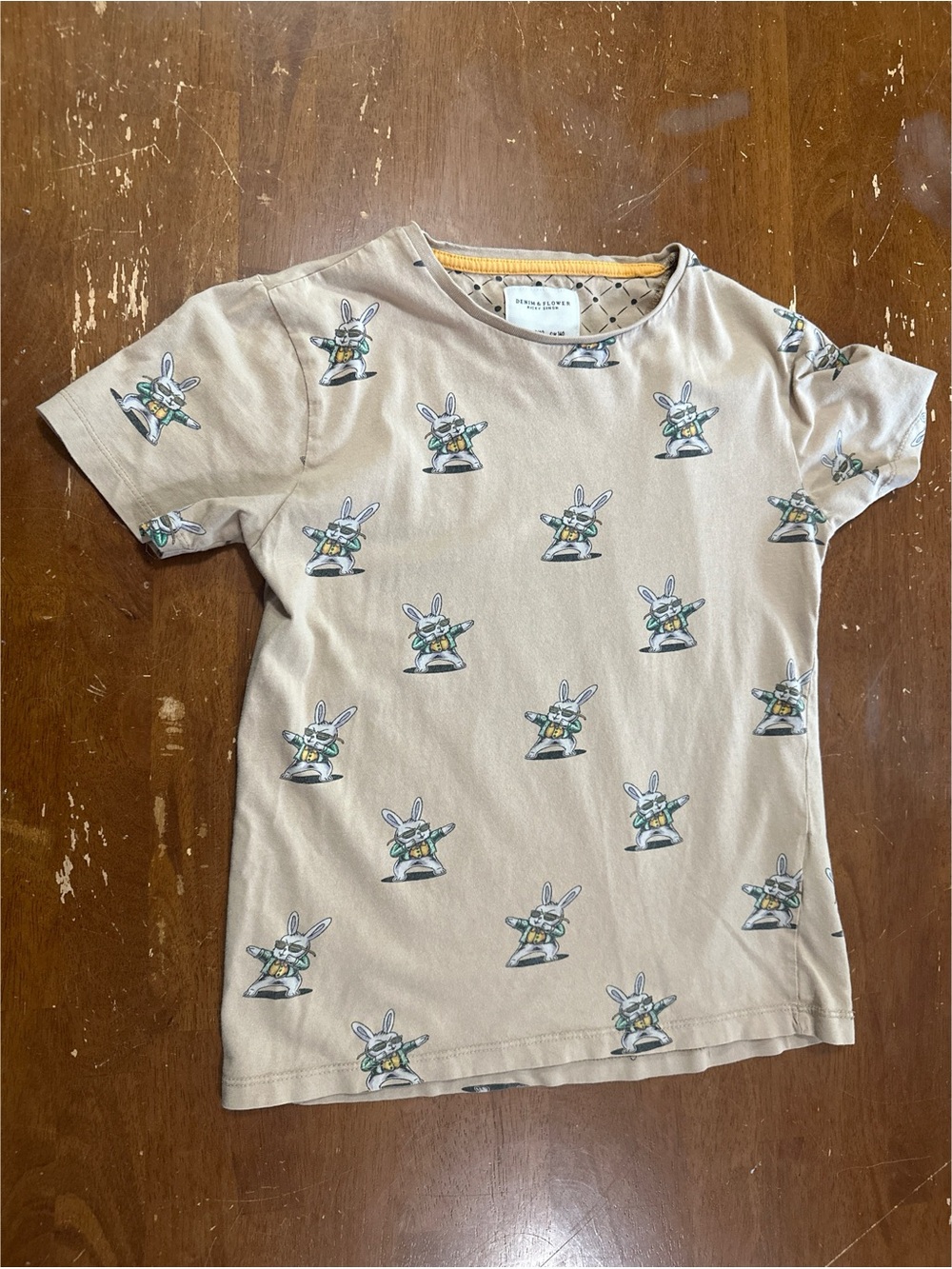 Denim & Flower Ricky Singh Cotton Tan Bunny Graphic Short Sleeve Tee Size 9/10